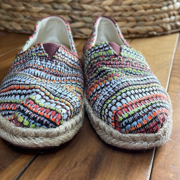 TOMS Alpargata Cherry Tomato Global Woven Espadrille - Picture 2 of 5